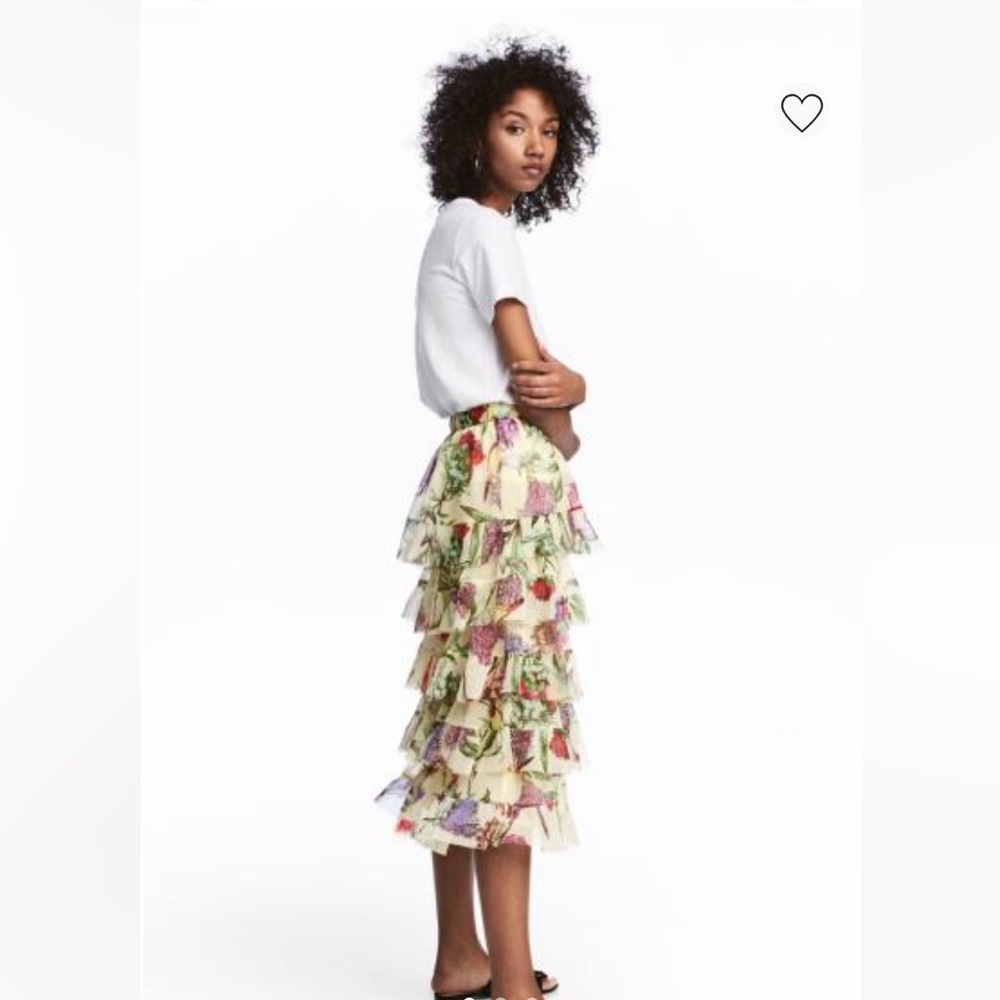 Zara ruffle skirt- NWOT